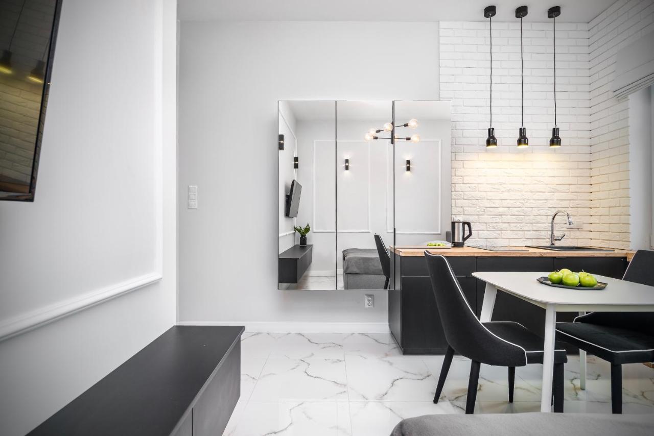 Neatspace - Ruska Center Apartman Wrocław Kültér fotó