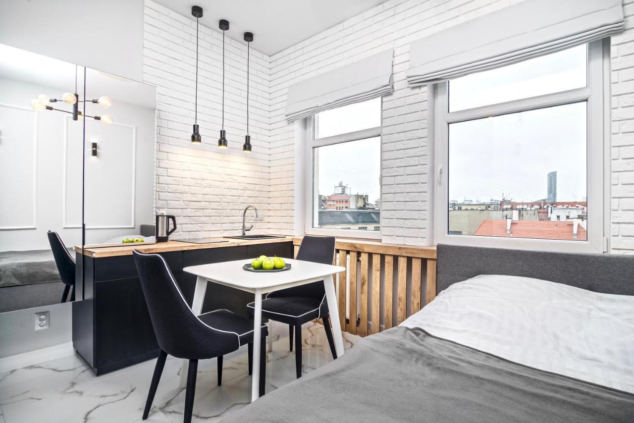 Neatspace - Ruska Center Apartman Wrocław Kültér fotó